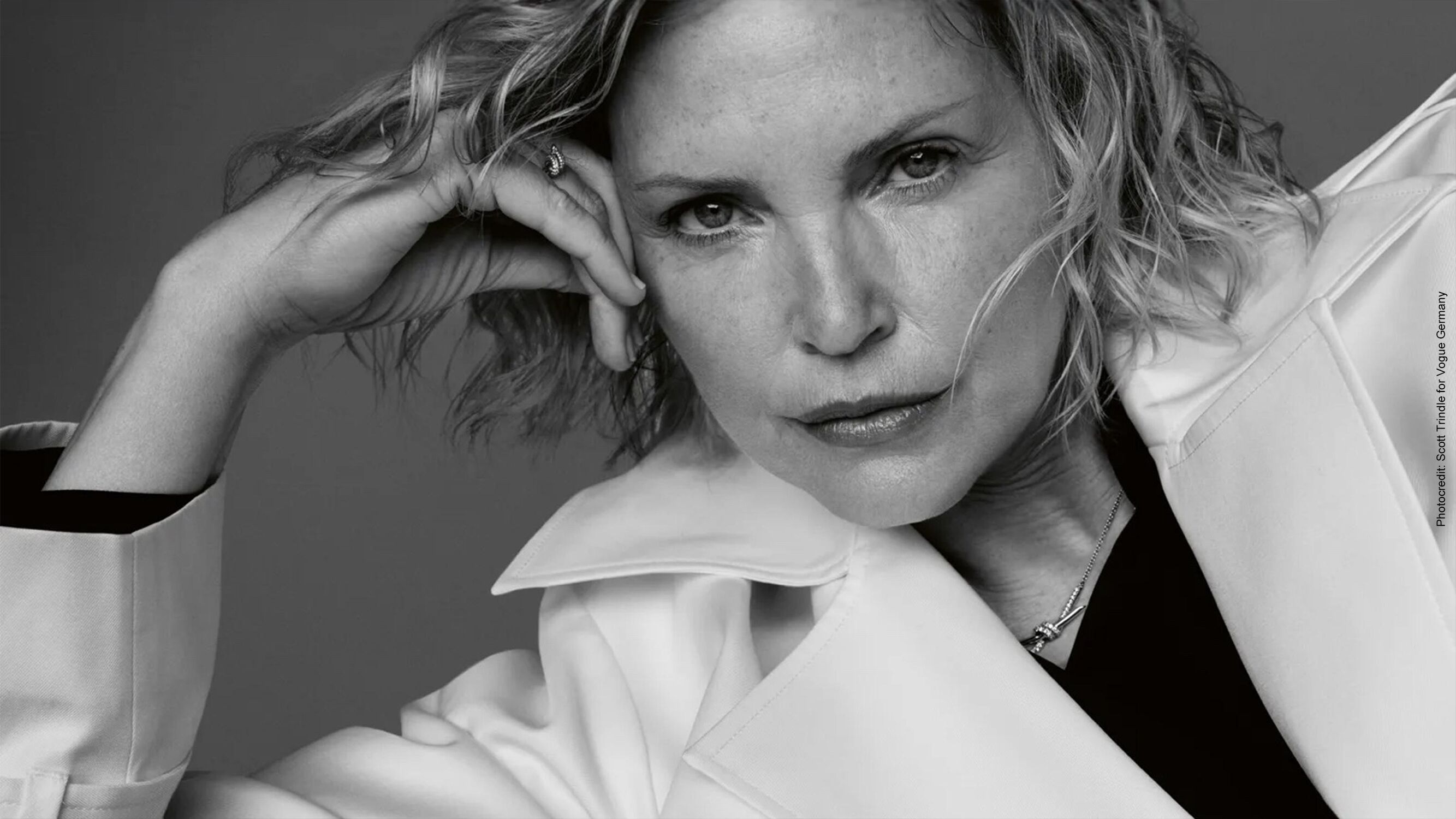 Nadja Auermann ©Scott Trindle for Vogue Germany